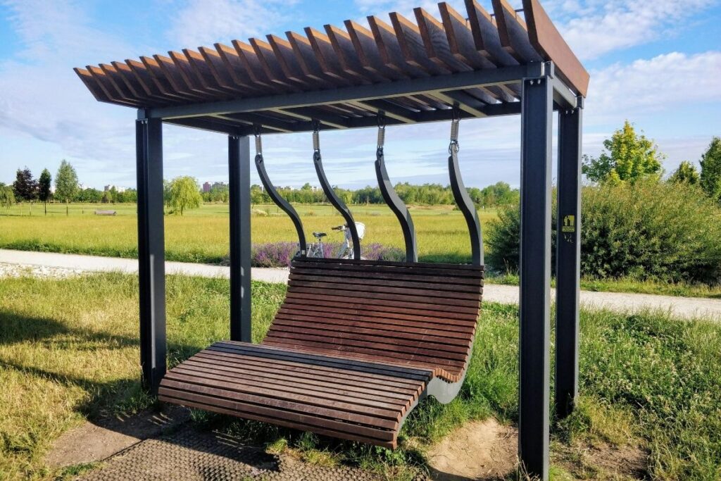 Small Pergola Styling